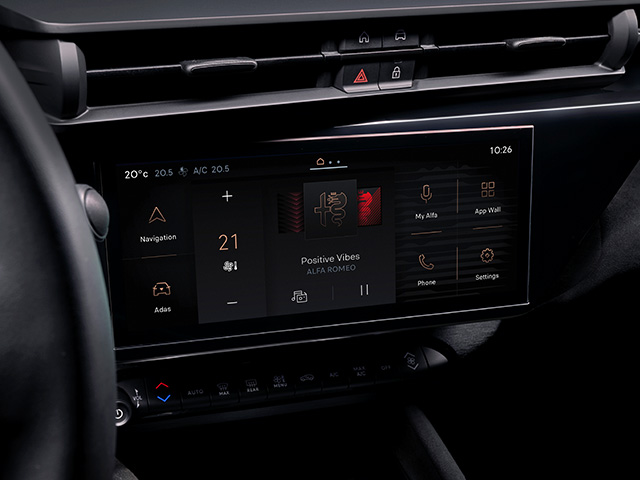 Alfa Romeo Junior - Junior Elettrica 2024 Interieur - ecran tactile
