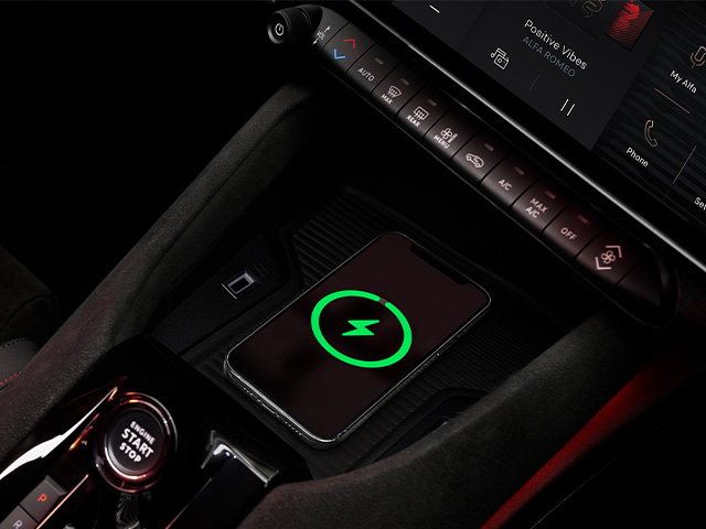 Alfa Romeo Junior - Interieur Junior Elettrica 2024 - Hub pour Smartphone