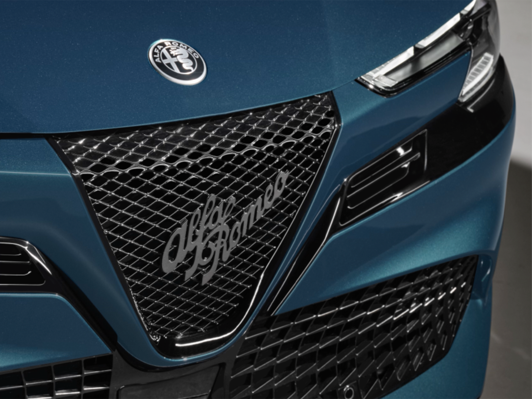 Décor En Acier Inox Pour Alfa Romeo Junior – Drapeau Italien – Autocollant De Protection/design – Facile à Poser